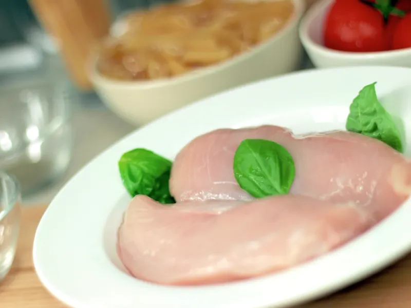 Pechuga de pollo fresca
